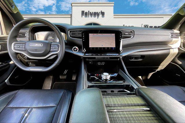 Photo of 2024 Silver Zynith Jeep Wagoneer L