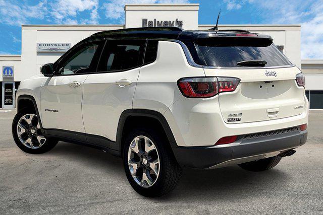 Photo of 2018 White Clearcoat Jeep Compass