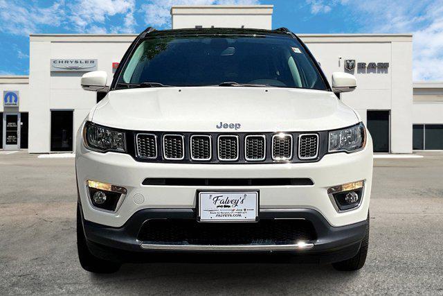 Photo of 2018 White Clearcoat Jeep Compass