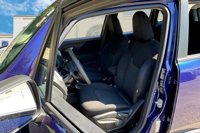 Photo of 2019 Jetset Blue Clearcoat Jeep Renegade