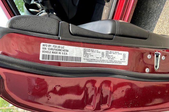 Photo of 2022 Velvet Red Pearlcoat Jeep Grand Cherokee