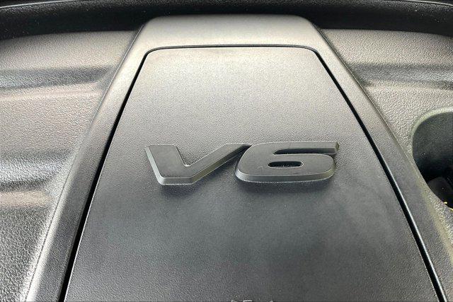 Photo of 2022 Velvet Red Pearlcoat Jeep Grand Cherokee