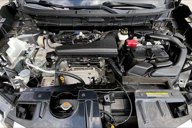 Photo of 2019 Gun Metallic Nissan Rogue