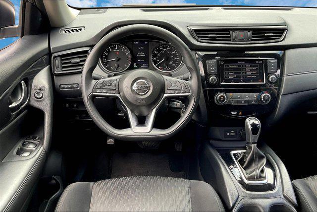 Photo of 2019 Gun Metallic Nissan Rogue