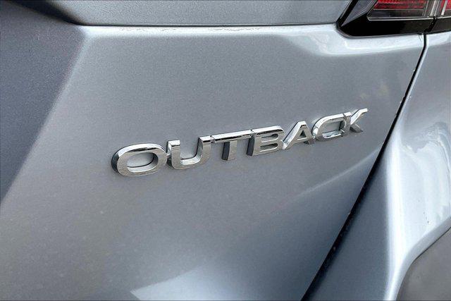 Photo of 2024 Ice Silver Metallic Subaru Outback