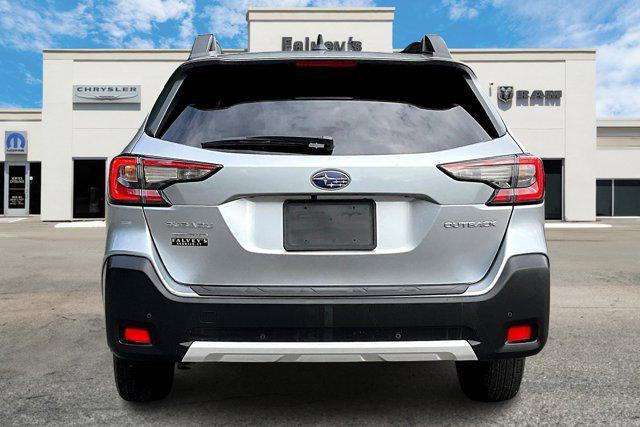 Photo of 2024 Ice Silver Metallic Subaru Outback