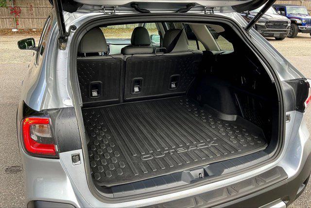 Photo of 2024 Ice Silver Metallic Subaru Outback