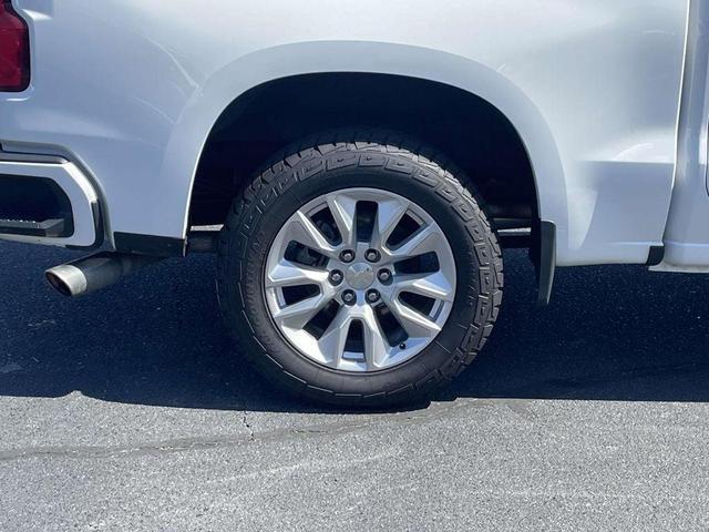 Photo of 2020 Summit White Chevrolet Silverado 1500
