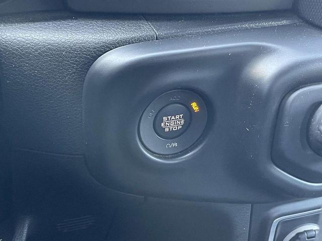 Photo of 2021 Sting Gray Clearcoat Jeep Gladiator