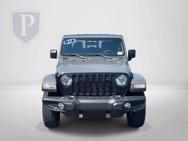 Photo of 2021 Sting Gray Clearcoat Jeep Gladiator