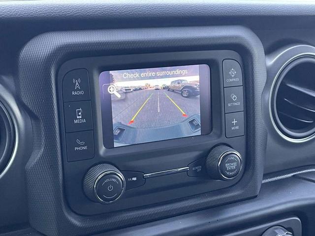 Photo of 2021 Sting Gray Clearcoat Jeep Gladiator