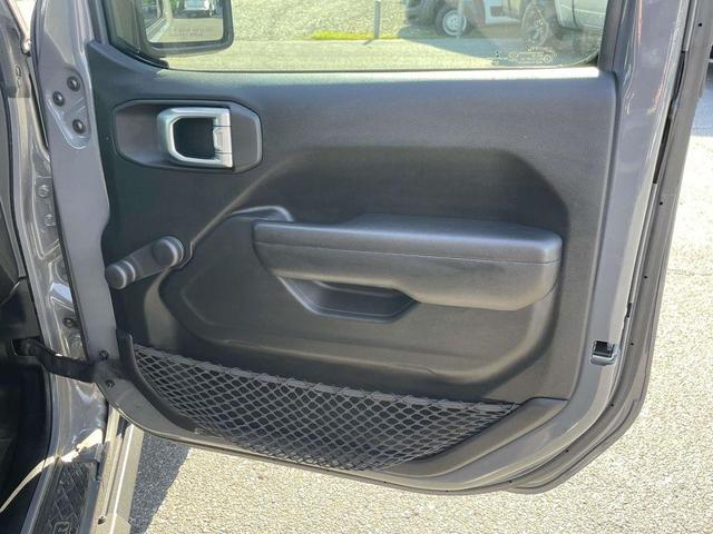 Photo of 2021 Sting Gray Clearcoat Jeep Gladiator