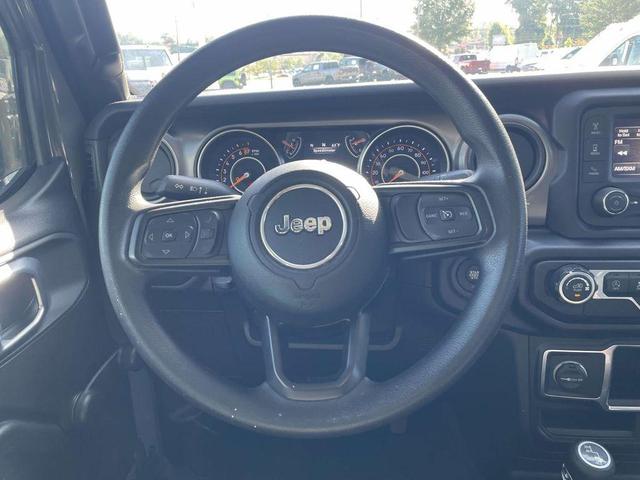 Photo of 2021 Sting Gray Clearcoat Jeep Gladiator