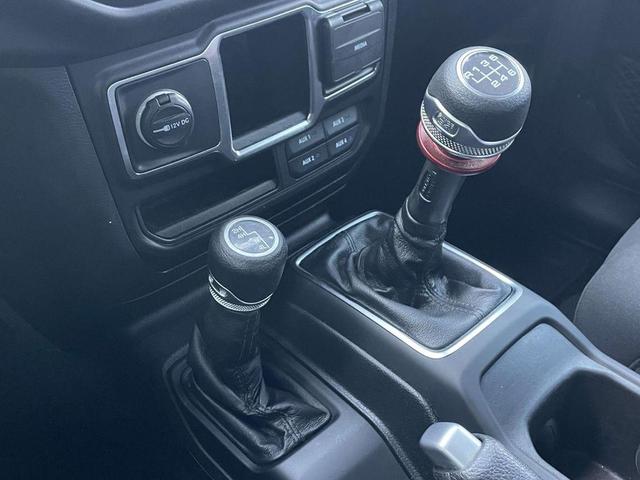 Photo of 2021 Sting Gray Clearcoat Jeep Gladiator