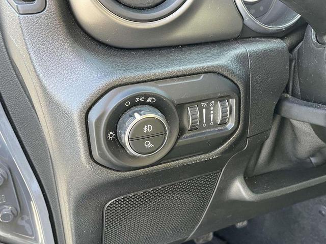 Photo of 2021 Sting Gray Clearcoat Jeep Gladiator