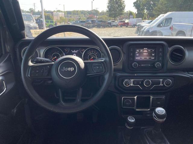 Photo of 2021 Sting Gray Clearcoat Jeep Gladiator