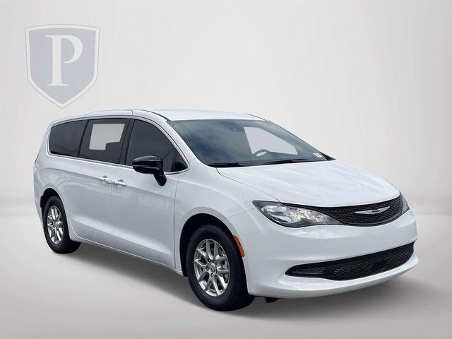 Photo of 2025 Bright White Clearcoat Chrysler Voyager