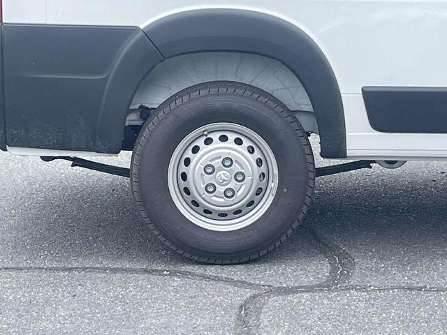 Photo of 2025 Bright White Clearcoat RAM ProMaster 2500