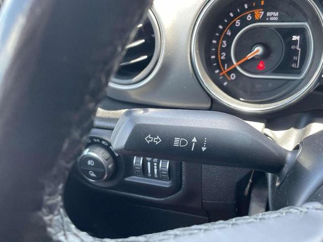 Photo of 2022 Granite Crystal Clearcoat Metallic Jeep Gladiator