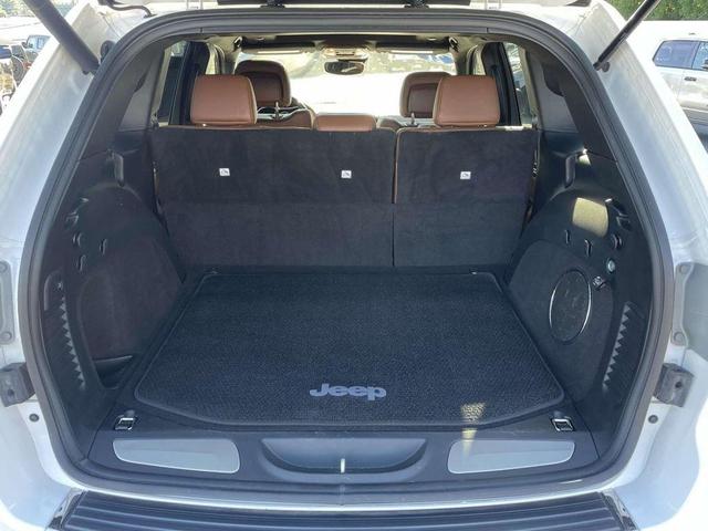 Photo of 2021 Ivory Jeep Grand Cherokee