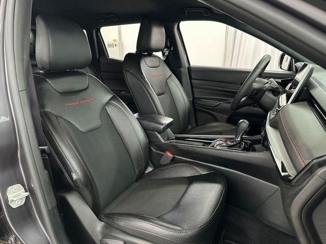 Photo of 2024 Metallic Jeep Compass
