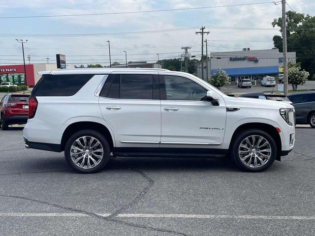 Photo of 2021 White Frost Tri-Coat GMC Yukon