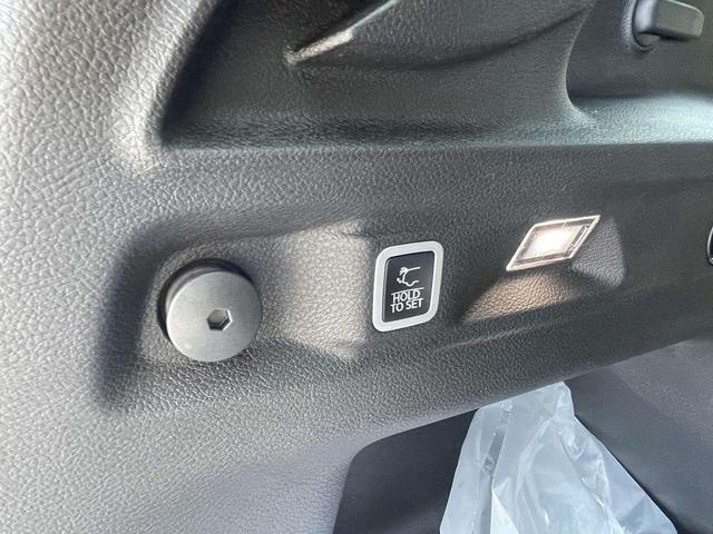 Photo of 2025 Diamond Black Jeep Grand Cherokee L
