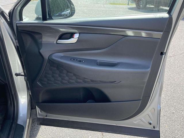 Photo of 2023 Shimmering Silver Hyundai SANTA FE