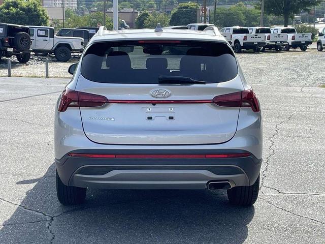 Photo of 2023 Shimmering Silver Hyundai SANTA FE