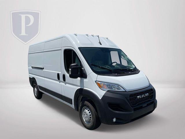 Photo of 2025 Bright White Clearcoat RAM ProMaster 2500