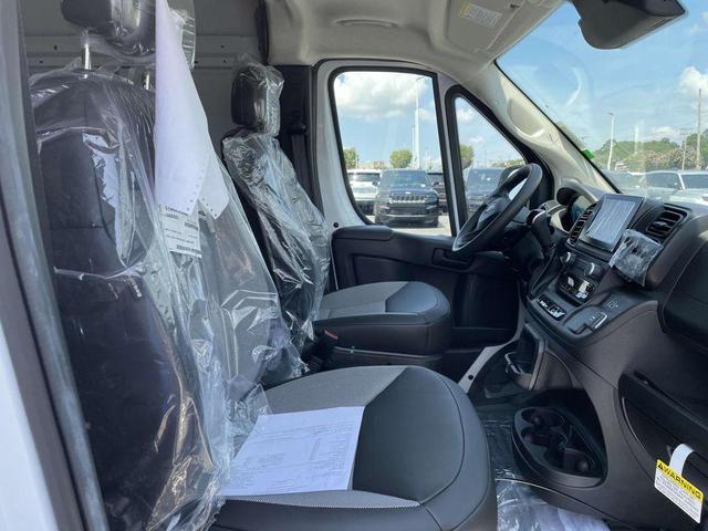 Photo of 2025 Bright White Clearcoat RAM ProMaster 2500