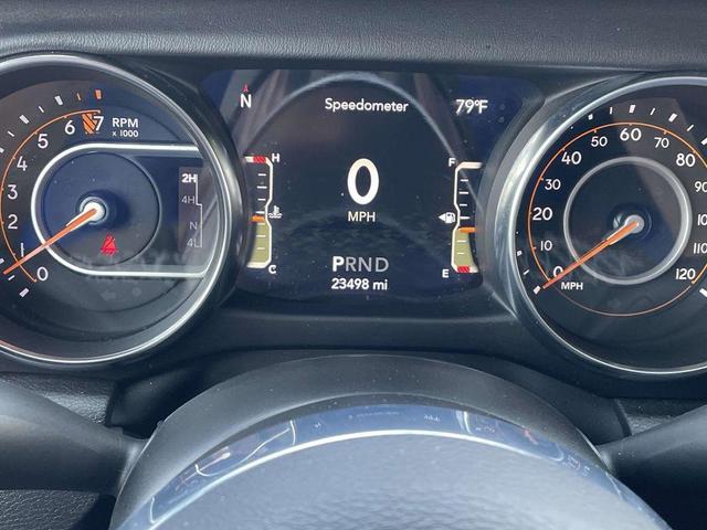 Photo of 2022 Snazzberry Pearlcoat Jeep Gladiator