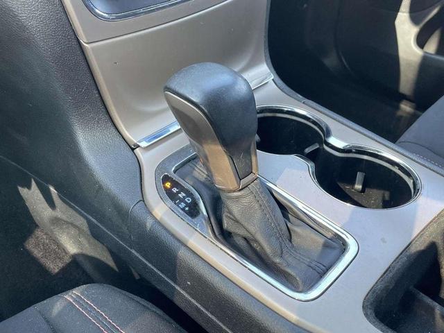 Photo of 2016 Granite Crystal Clearcoat Metallic Jeep Grand Cherokee