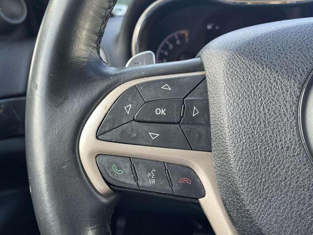 Photo of 2016 Granite Crystal Clearcoat Metallic Jeep Grand Cherokee