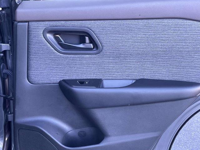 Photo of 2023 Gun Metallic Nissan Rogue
