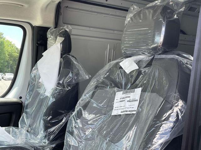 Photo of 2025 Bright White Clearcoat RAM ProMaster 2500