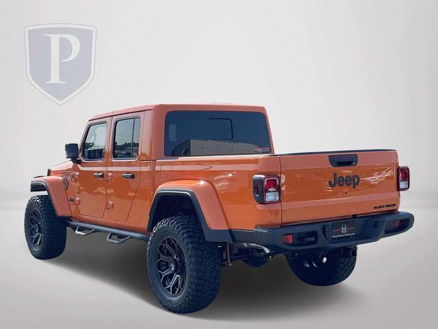 Photo of 2025 Black Jeep Gladiator