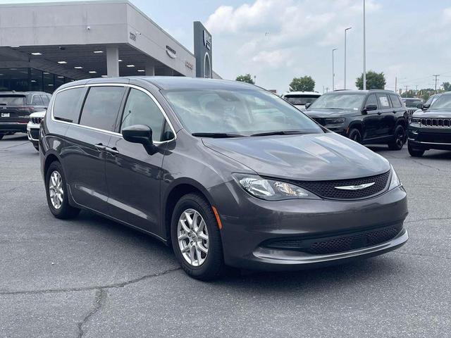 2023 Chrysler Voyager