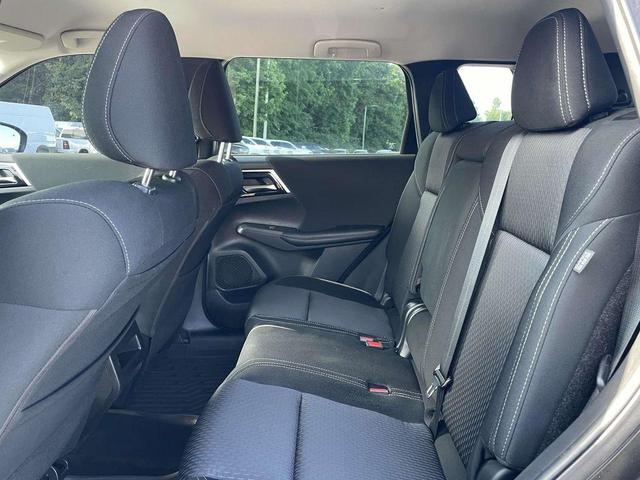 Photo of 2022 Labrador Black Pearl Mitsubishi Outlander