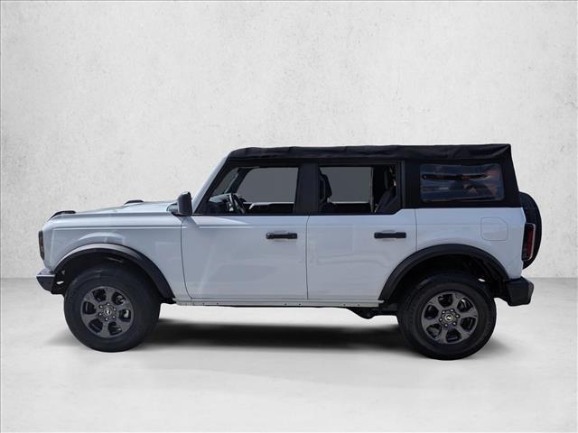 Photo of 2021 Oxford White Ford Bronco
