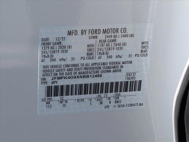 Photo of 2022 Oxford White Ford Edge
