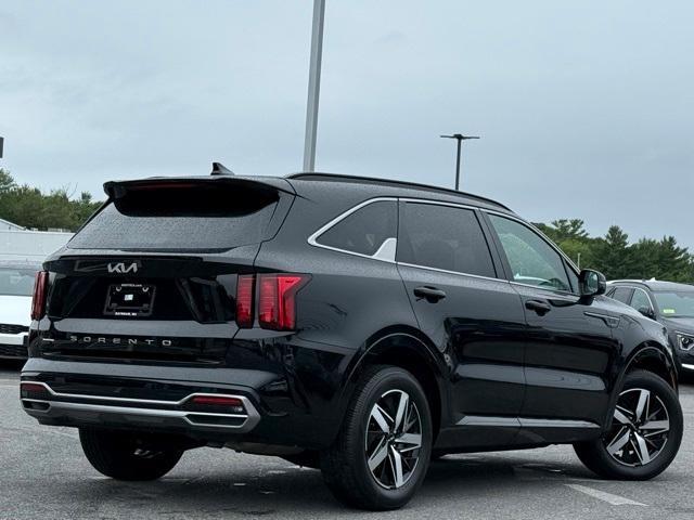 Photo of 2022 Ebony Black Kia Sorento