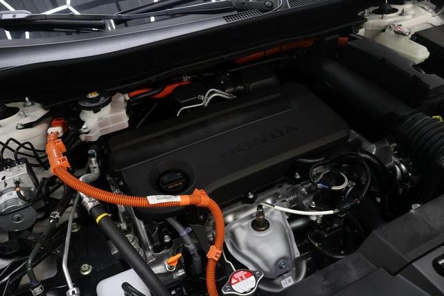 Photo of 2025 White Honda CR-V Hybrid