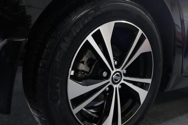 Photo of 2021 Black Nissan Sentra