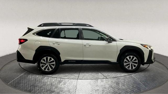 Photo of 2025 Crystal White Pearl Subaru Outback