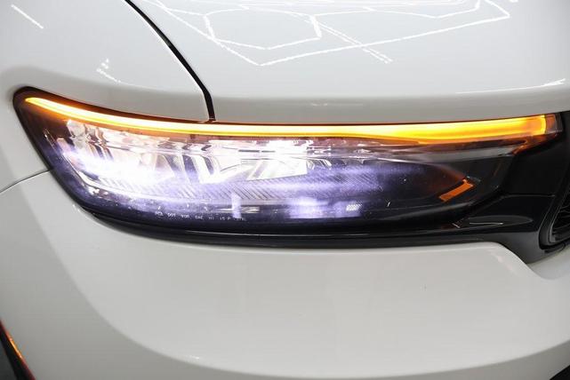 Photo of 2023 Bright White Clearcoat Jeep Grand Cherokee L