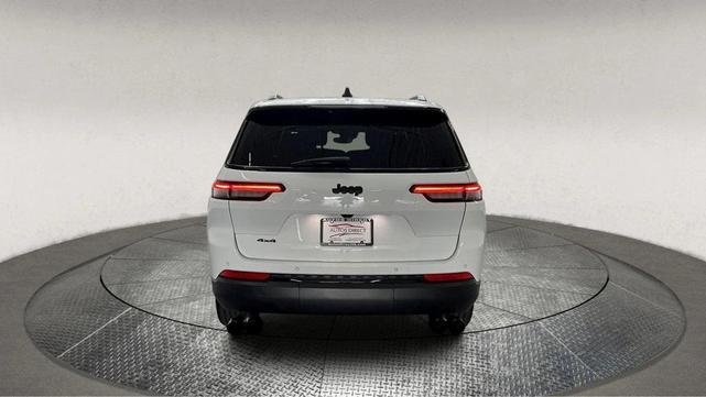 Photo of 2023 Bright White Clearcoat Jeep Grand Cherokee L