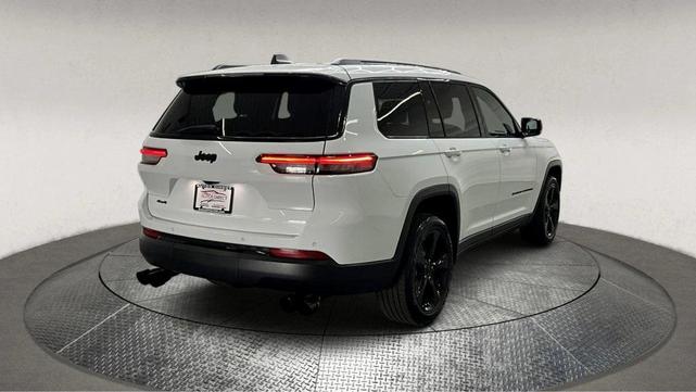Photo of 2023 Bright White Clearcoat Jeep Grand Cherokee L