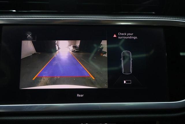 Photo of 2021 Ibis White Audi Q3