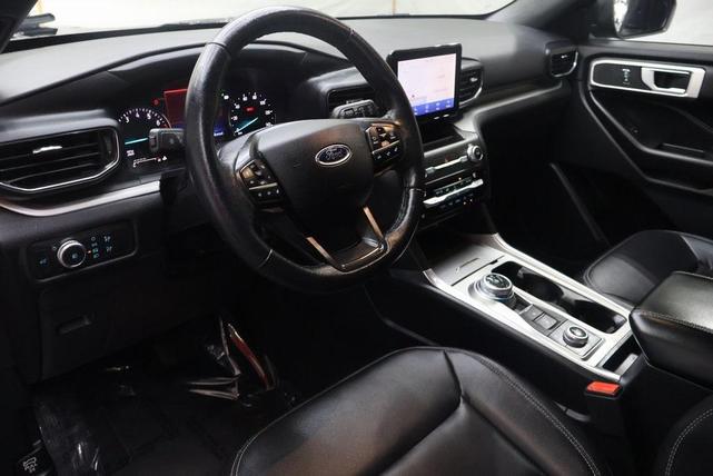 Photo of 2020 Black Ford Explorer